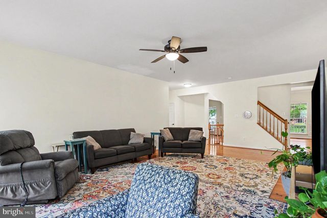 15812 IBSEN PL, Dumfries, VA 22025