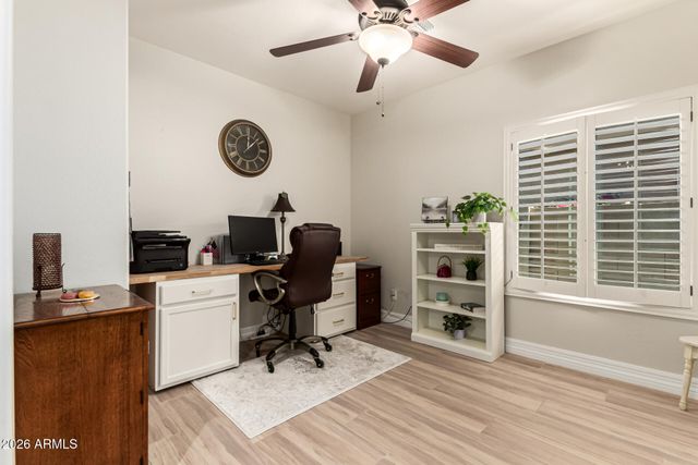 10035 W PATRICK Lane, Peoria, AZ 85383