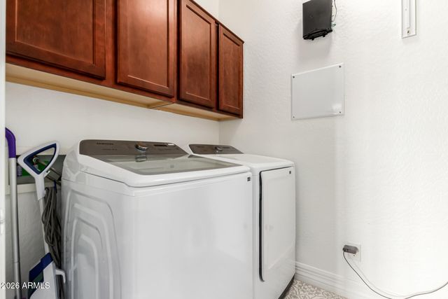 10035 W PATRICK Lane, Peoria, AZ 85383