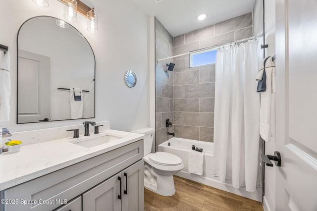 825 Santo Domingo Avenue SW, Palm Bay, FL 32908