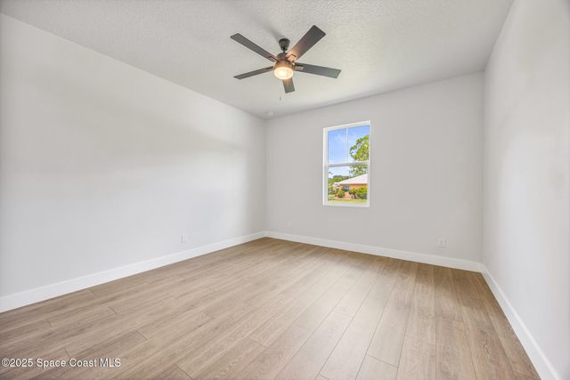 825 Santo Domingo Avenue SW, Palm Bay, FL 32908