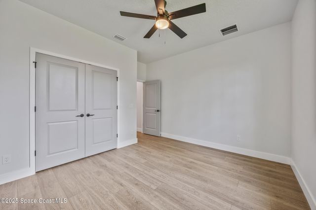 825 Santo Domingo Avenue SW, Palm Bay, FL 32908