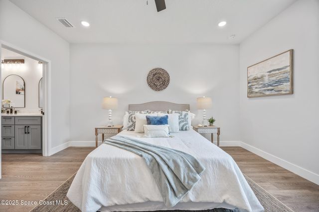 825 Santo Domingo Avenue SW, Palm Bay, FL 32908