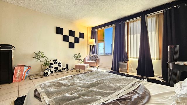 747 Amana Street 1617, Honolulu, HI 96814