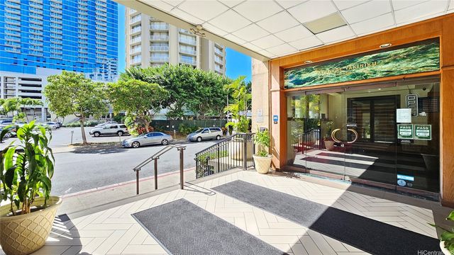 747 Amana Street 1617, Honolulu, HI 96814