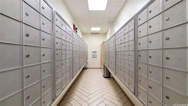 747 Amana Street 1617, Honolulu, HI 96814