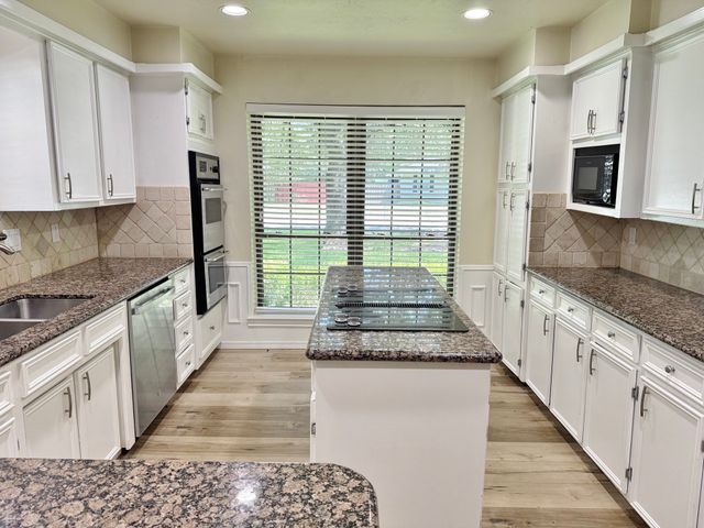 1713 Iroquois Drive, Garland, TX 75043