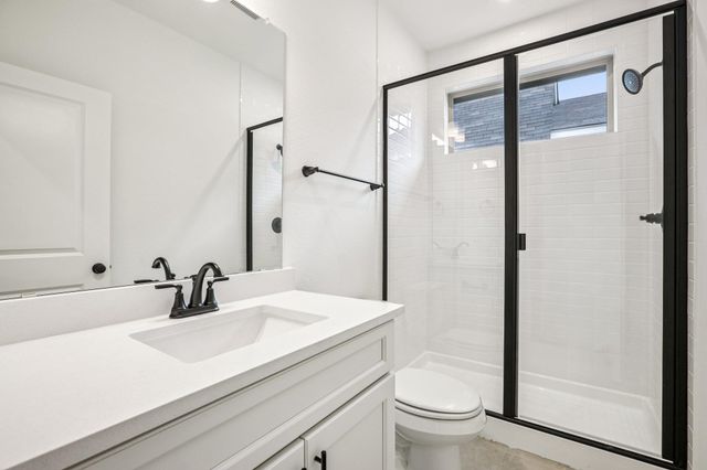 581 Treadwell LN, Kyle, TX 78640