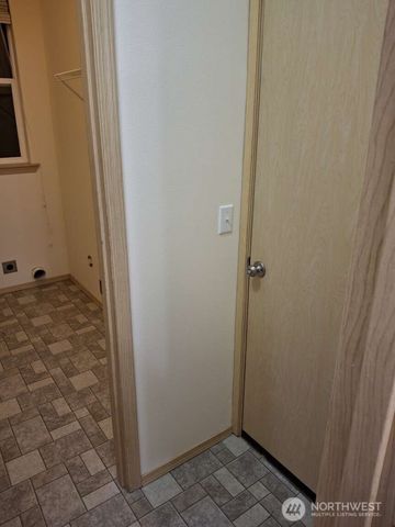 4538 NE 20th Way, Olympia, WA 98516