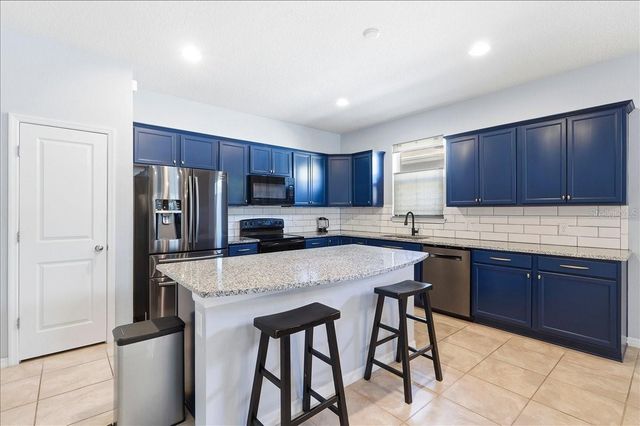 8662 RINDGE ROAD, Polk City, FL 33868