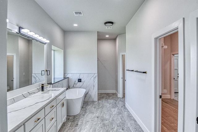 2907 Ridgecrest Drive, Purcell, OK 73080