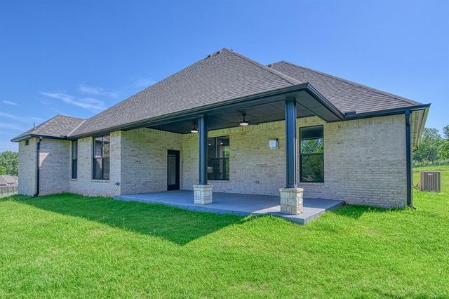 2907 Ridgecrest Drive, Purcell, OK 73080