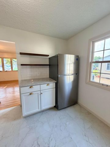 738 22nd Avenue N, South Saint Paul, MN 55075