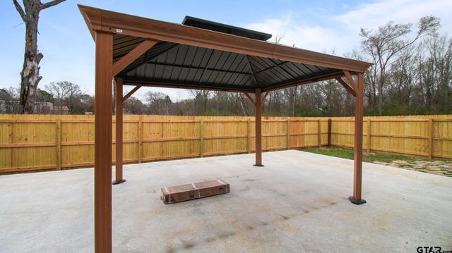 602 N Wofford, Athens, TX 75751