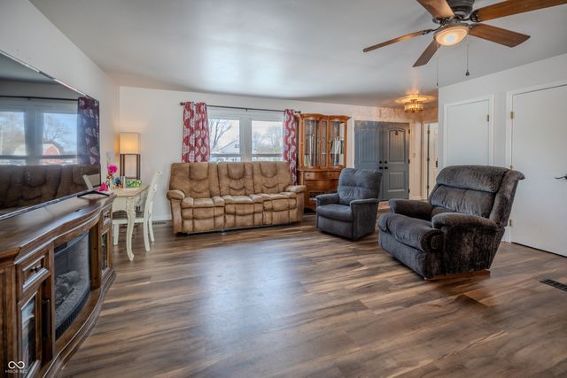 11828 N 750 W, Elwood, IN 46036