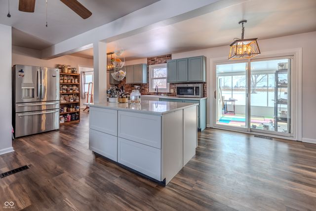 11828 N 750 W, Elwood, IN 46036