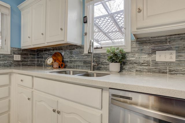 4218 88th Place, Lubbock, TX 79423