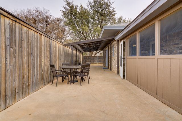 4218 88th Place, Lubbock, TX 79423