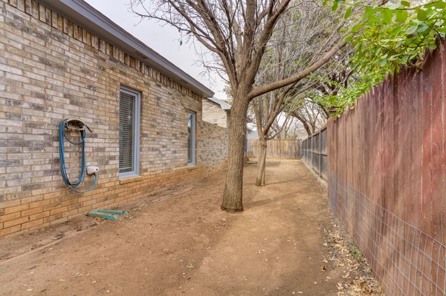 4218 88th Place, Lubbock, TX 79423