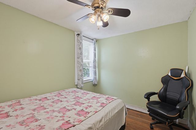 44 Myrtle St, Medford, MA 02155