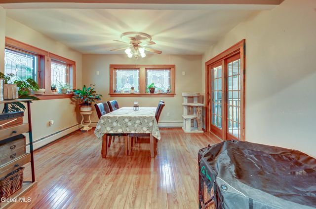 98 S Kingsboro Avenue, Gloversville, NY 12078