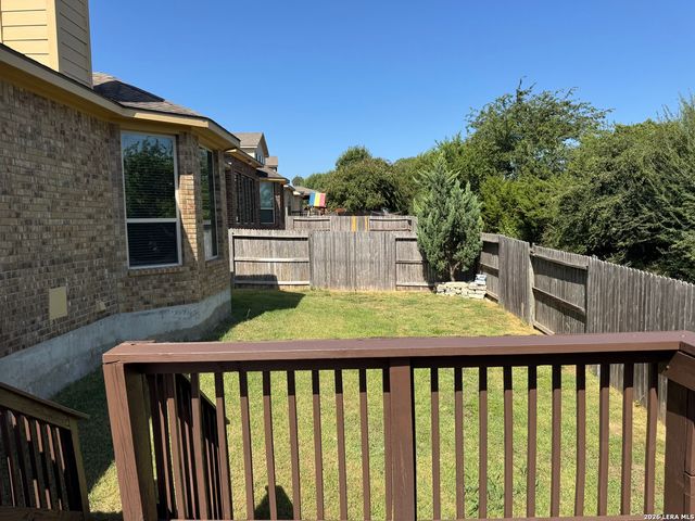 9827 Catell, Boerne, TX 78006