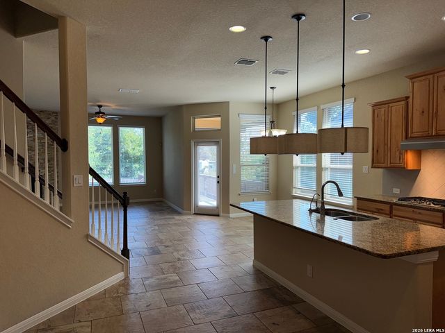 9827 Catell, Boerne, TX 78006