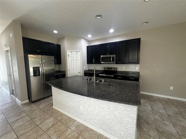 6911 WOODCHASE GLEN DRIVE, Riverview, FL 33578