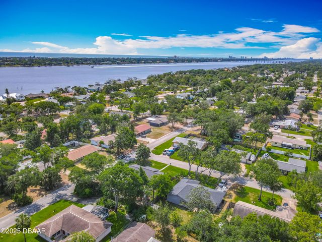 45 Carrolwood Circle, Ormond Beach, FL 32174