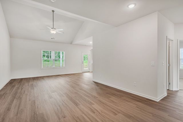113 Centennial Lane, Columbia, TN 38401