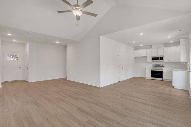 113 Centennial Lane, Columbia, TN 38401