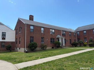 218 Virginia Avenue C, Bridgeport, CT 06610