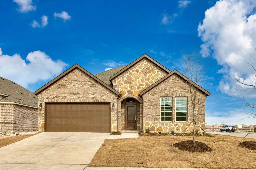 229 Tate Lane, Anna, TX 75409