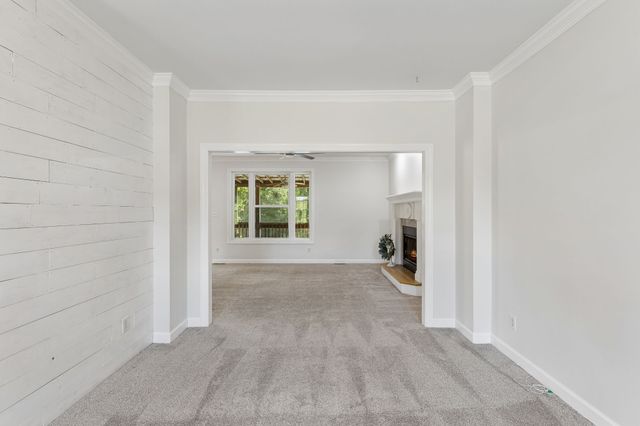 1404 Brook Dr, Columbia, TN 38401