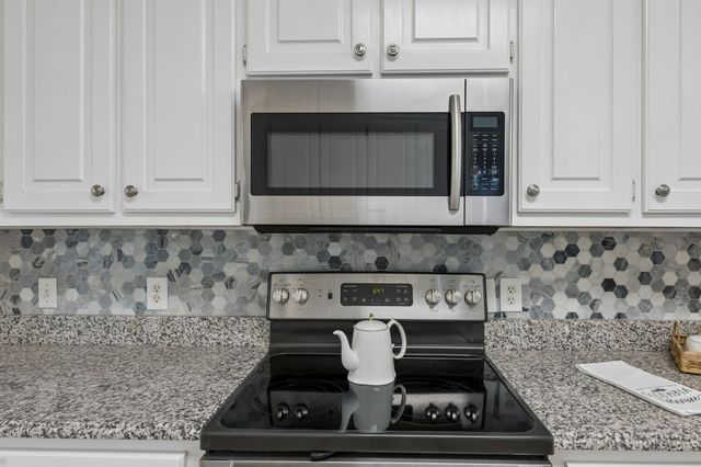 1404 Brook Dr, Columbia, TN 38401