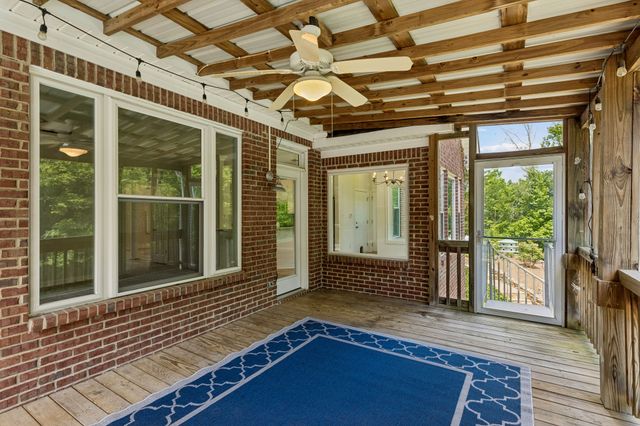 1404 Brook Dr, Columbia, TN 38401
