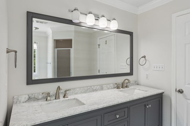 1404 Brook Dr, Columbia, TN 38401