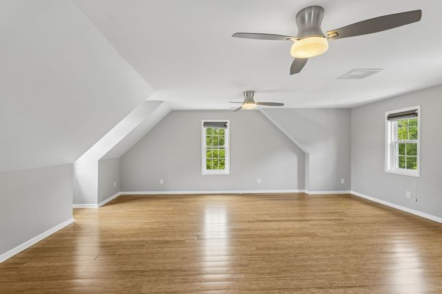 1404 Brook Dr, Columbia, TN 38401