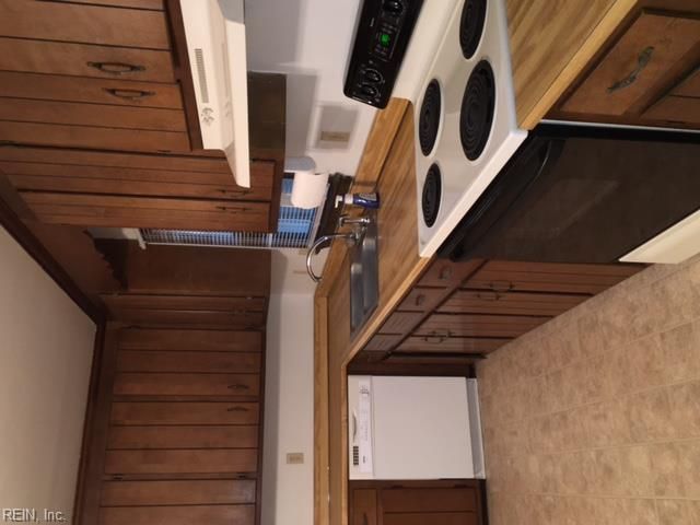 400 Fielding Lewis DR, Yorktown, VA 23692