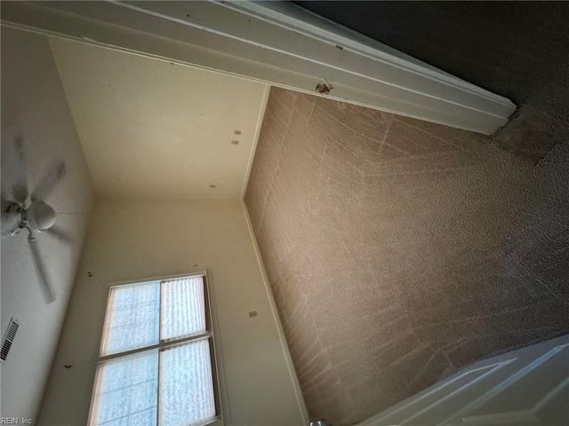 400 Fielding Lewis DR, Yorktown, VA 23692
