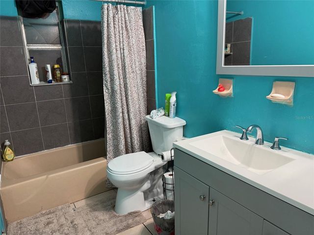 714 60TH AVENUE W, Bradenton, FL 34207