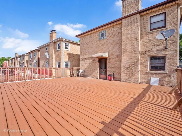 8631 W SUMMERDALE Avenue, Chicago, IL 60656