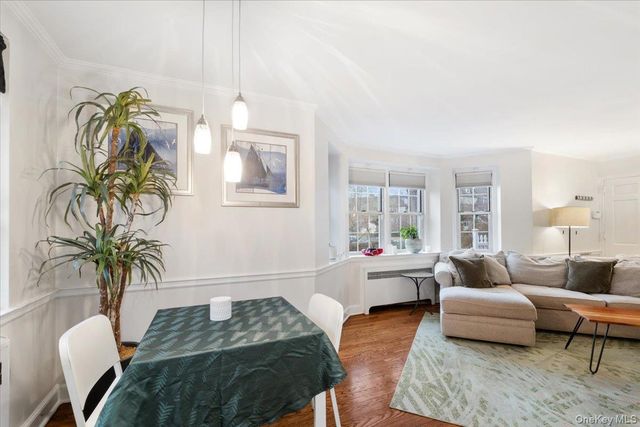 5 Campus Place TR, Scarsdale, NY 10583