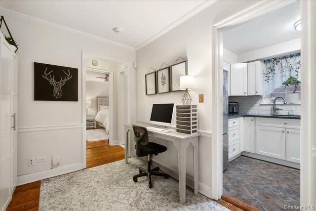 5 Campus Place TR, Scarsdale, NY 10583