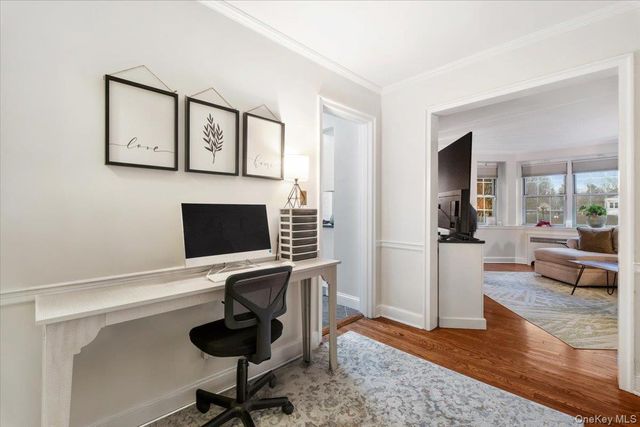 5 Campus Place TR, Scarsdale, NY 10583