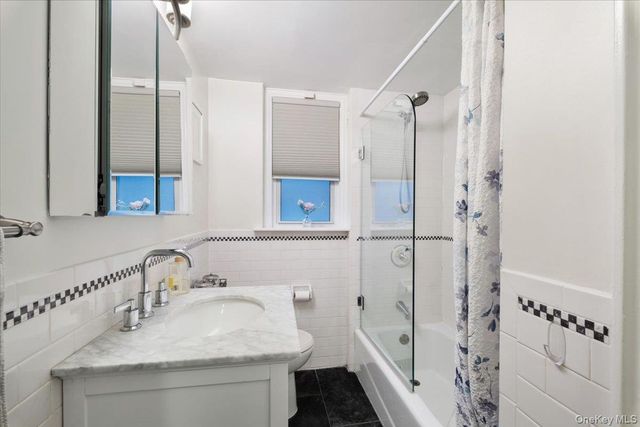 5 Campus Place TR, Scarsdale, NY 10583