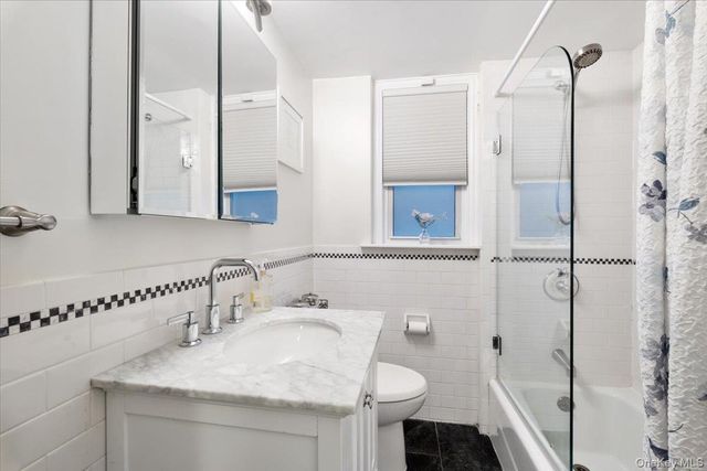 5 Campus Place TR, Scarsdale, NY 10583