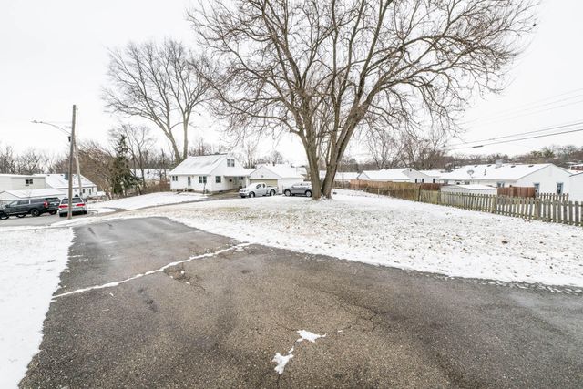 1222 Oakhill Avenue 1222 Oakhill Avenue, Fairborn, OH 45324