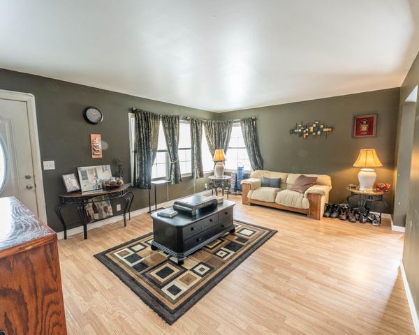 1222 Oakhill Avenue 1222 Oakhill Avenue, Fairborn, OH 45324