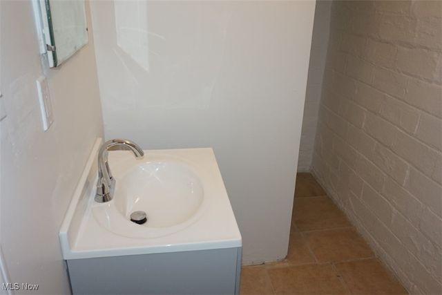 3542 W 128th Street, Cleveland, OH 44111